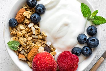 Fruit & Yogurt